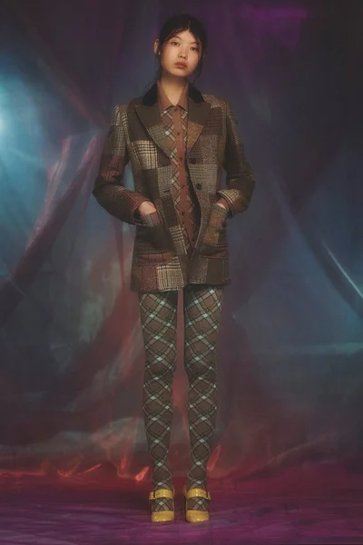 Look 24